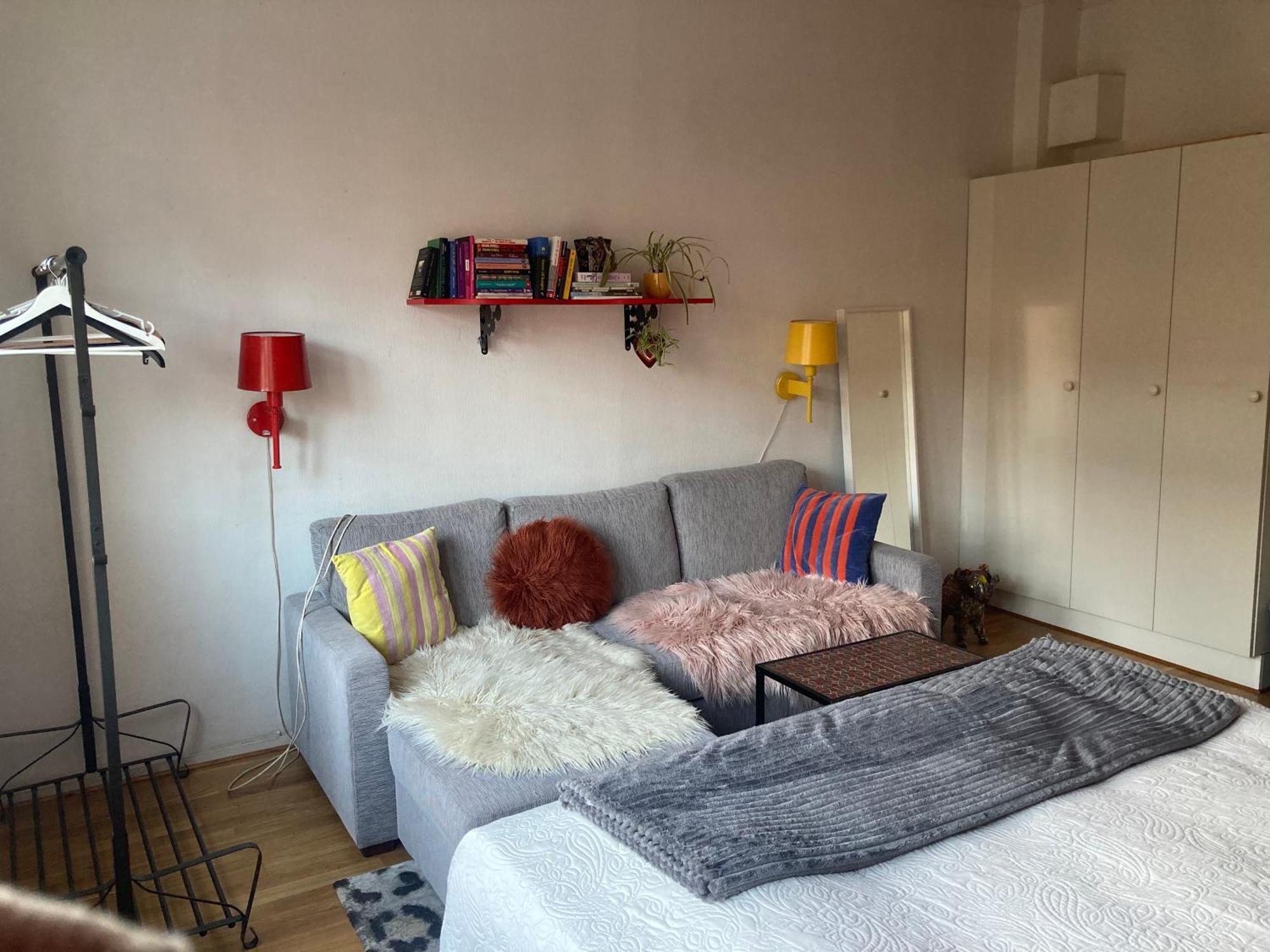 Rum Med Eget Badrum Och Stort, Delat Koek,Centralt I Malmoe A Room In An Apartment, Own Bathroom And Kitchen Shared With A Family Buitenkant foto